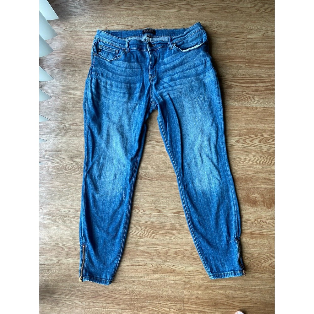 Judy Blue Skinny Fit Distressed Jeans Plus Size 1X Mid Rise Stretch JB8228MD - Picture 2 of 8